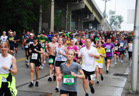 Runners in the 2011 Pittsburgh Marathon